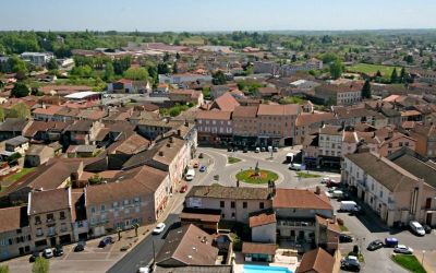 Pont-de-vaux et la place Joubert