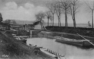 L'ancienne écluse de Pont-de-Vaux au gabarit 30 x 7,20 m